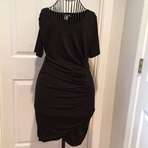 Woman’s H&M dress